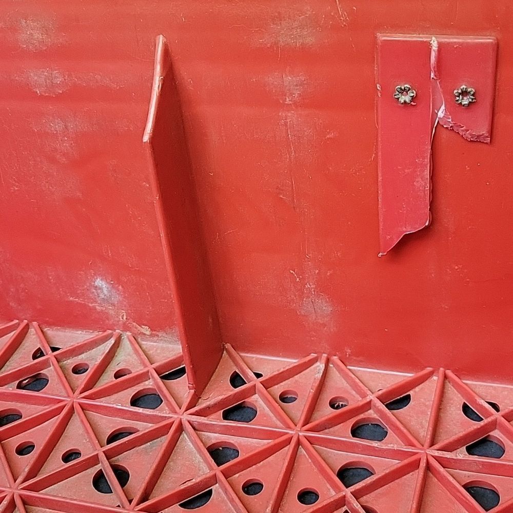 Vintage Coca-Cola Red Plastic Coke Bottle Crate Advertising Carrier 32 - Picture 7 of 7